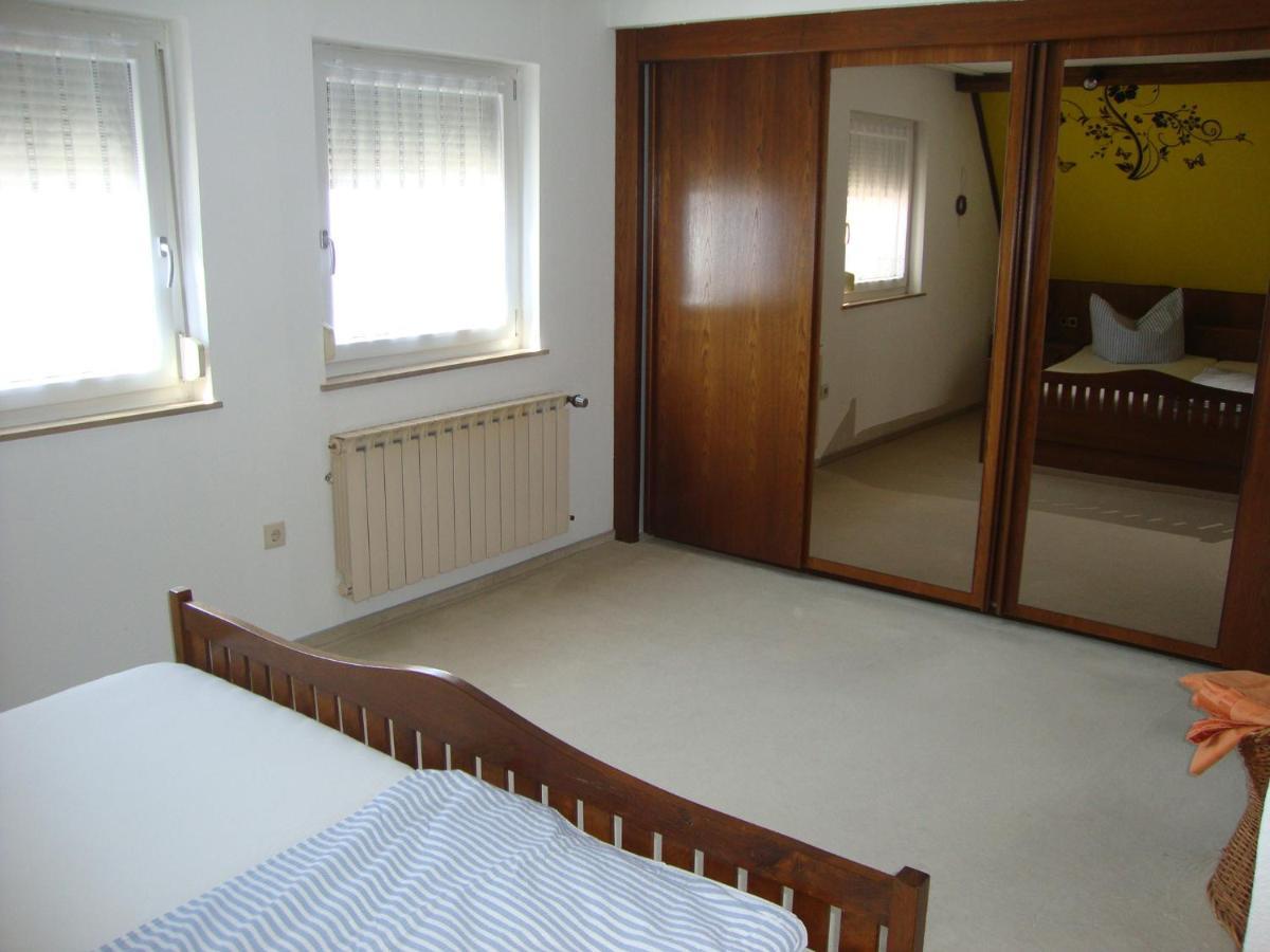 Appartamento Haus Reif Dombuhl Esterno foto